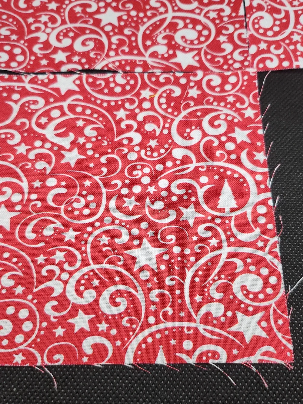 Red Holiday Print 4.75 Inch 3 Pcs Squares